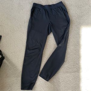 Lululemon In Mind Pant/Size M, 30”/Color Obsidian